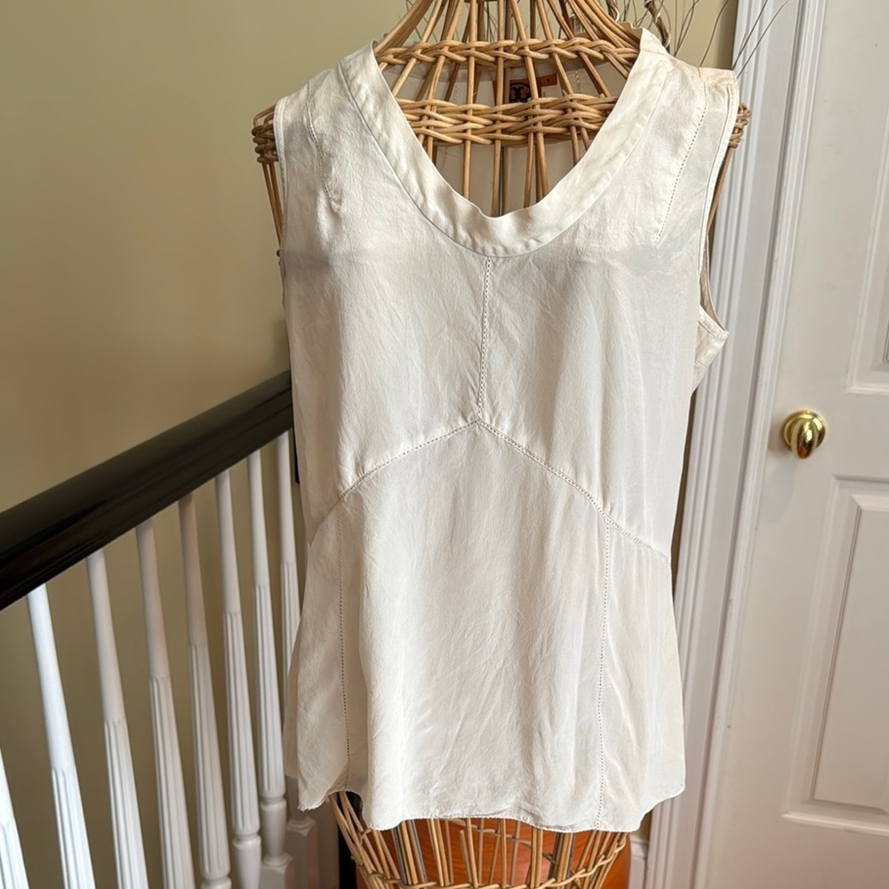 Tory Burch 100% silk top